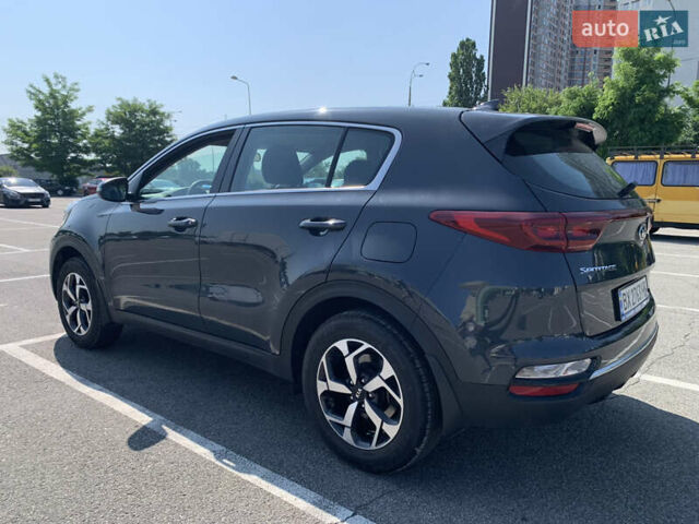 Серый Киа Sportage, объемом двигателя 1.59 л и пробегом 42 тыс. км за 17999 $, фото 2 на Automoto.ua