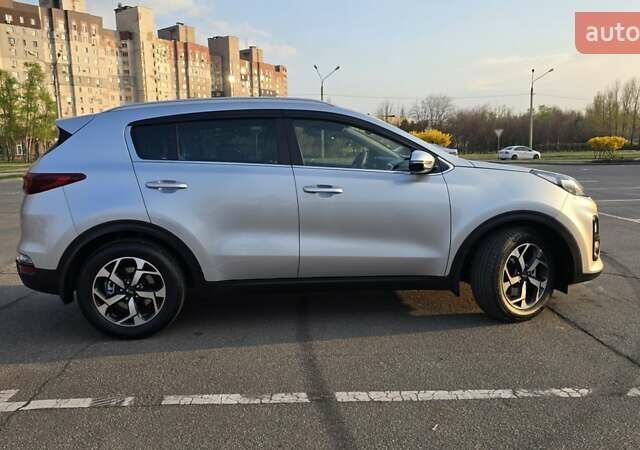 Сірий Кіа Sportage, об'ємом двигуна 1.6 л та пробігом 59 тис. км за 22000 $, фото 31 на Automoto.ua