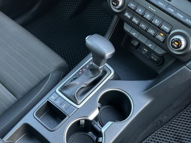 Киа Sportage 2020 в Черновцах на Automoto.ua Серый Киа Sportage, объемом двигателя 2.4 л и пробегом 128 тыс. км за 16800 $, фото 7 на Automoto.ua