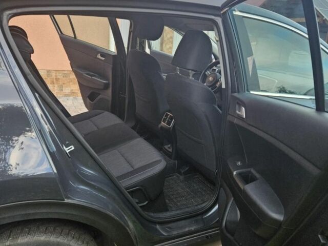 Серый Киа Sportage, объемом двигателя 1.6 л и пробегом 29 тыс. км за 17000 $, фото 5 на Automoto.ua