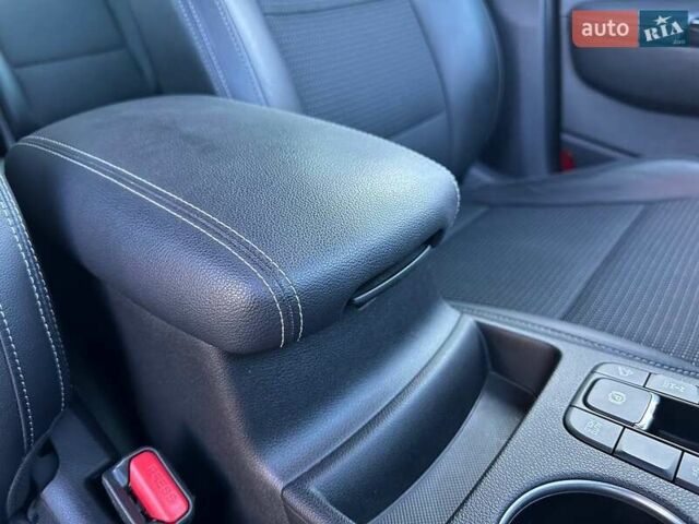 Серый Киа Sportage, объемом двигателя 2 л и пробегом 83 тыс. км за 26200 $, фото 66 на Automoto.ua