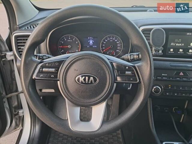 Серый Киа Sportage, объемом двигателя 1.6 л и пробегом 92 тыс. км за 16700 $, фото 22 на Automoto.ua