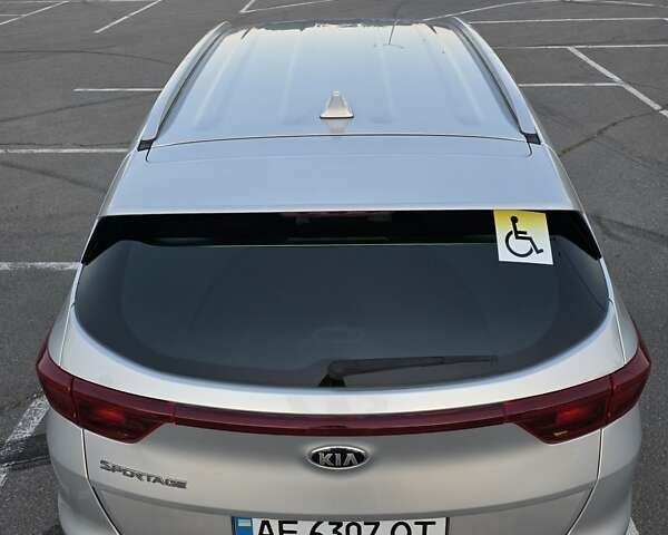 Серый Киа Sportage, объемом двигателя 1.6 л и пробегом 87 тыс. км за 20100 $, фото 13 на Automoto.ua