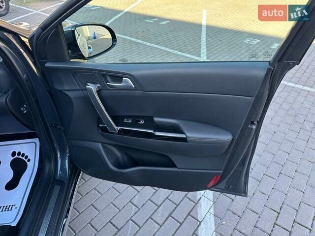 Серый Киа Sportage, объемом двигателя 2 л и пробегом 83 тыс. км за 26200 $, фото 77 на Automoto.ua