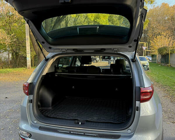 Сірий Кіа Sportage, об'ємом двигуна 1.6 л та пробігом 51 тис. км за 22500 $, фото 14 на Automoto.ua