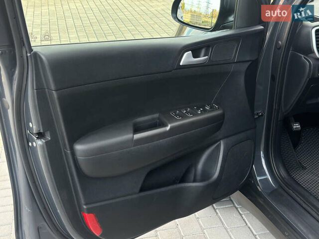 Серый Киа Sportage, объемом двигателя 1.59 л и пробегом 49 тыс. км за 18800 $, фото 15 на Automoto.ua
