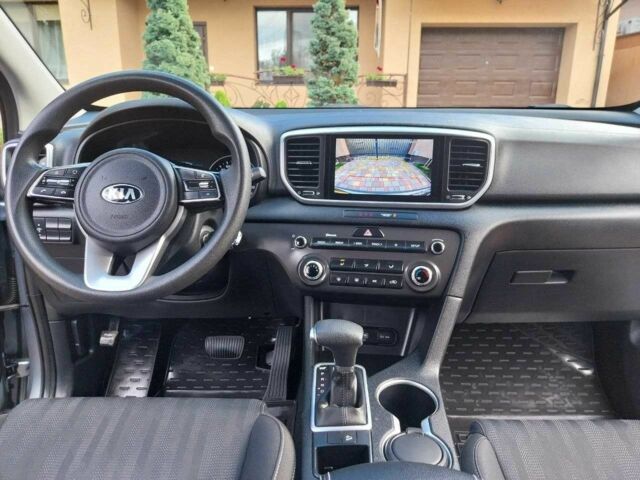 Сірий Кіа Sportage, об'ємом двигуна 1.6 л та пробігом 150 тис. км за 16800 $, фото 16 на Automoto.ua