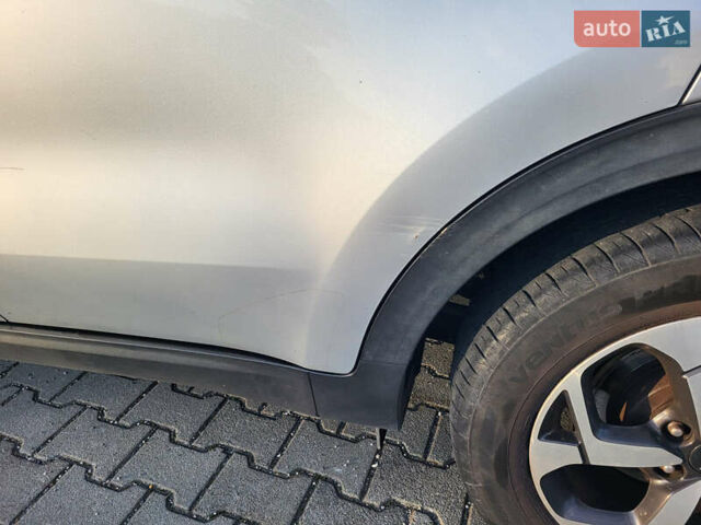 Сірий Кіа Sportage, об'ємом двигуна 1.59 л та пробігом 94 тис. км за 15500 $, фото 5 на Automoto.ua