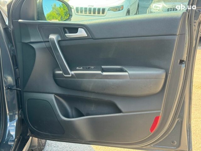 Серый Киа Sportage, объемом двигателя 1.6 л и пробегом 43 тыс. км за 20990 $, фото 25 на Automoto.ua