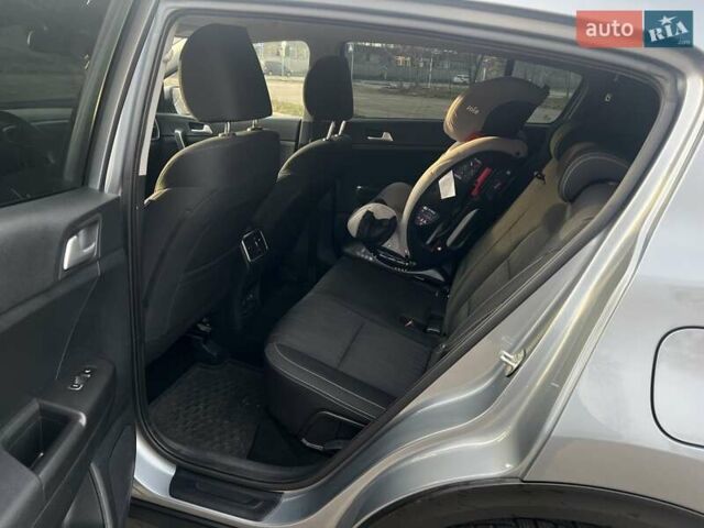 Серый Киа Sportage, объемом двигателя 1.59 л и пробегом 142 тыс. км за 19800 $, фото 17 на Automoto.ua
