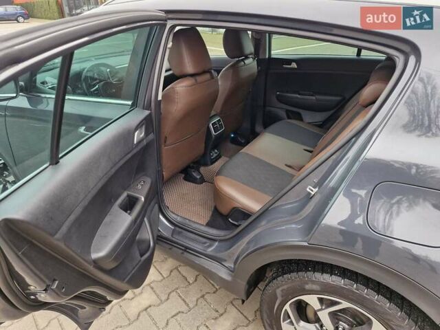 Серый Киа Sportage, объемом двигателя 1.59 л и пробегом 55 тыс. км за 20000 $, фото 14 на Automoto.ua
