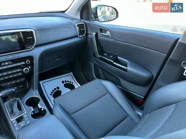 Серый Киа Sportage, объемом двигателя 2 л и пробегом 83 тыс. км за 26200 $, фото 36 на Automoto.ua