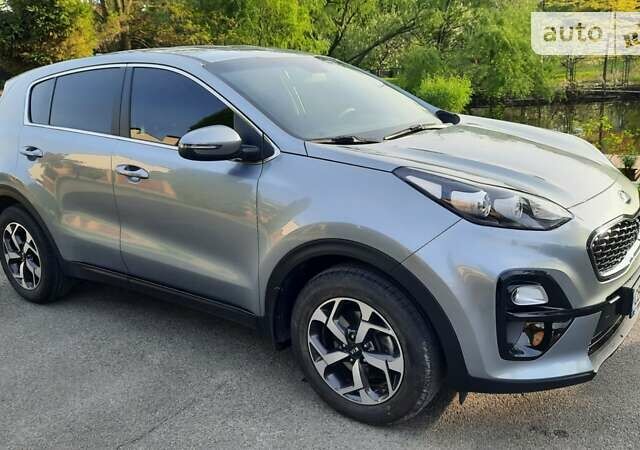 Серый Киа Sportage, объемом двигателя 1.59 л и пробегом 69 тыс. км за 18000 $, фото 2 на Automoto.ua