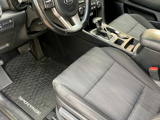 Сірий Кіа Sportage, об'ємом двигуна 1.6 л та пробігом 170 тис. км за 19300 $, фото 3 на Automoto.ua