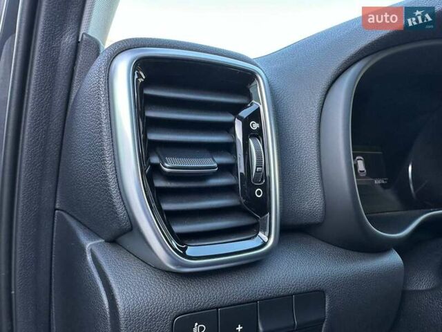 Серый Киа Sportage, объемом двигателя 2 л и пробегом 83 тыс. км за 26200 $, фото 47 на Automoto.ua