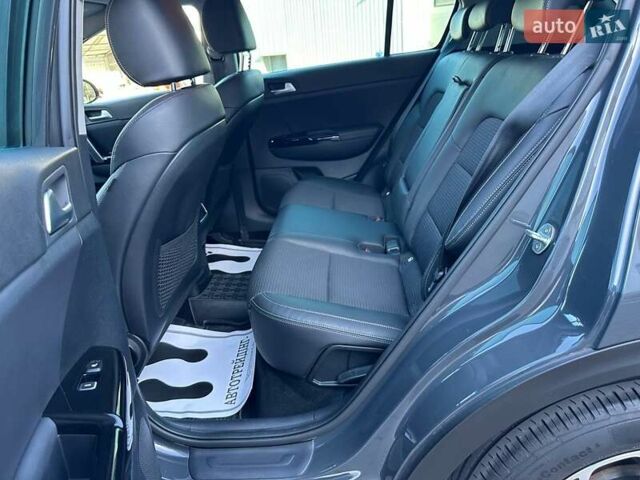 Серый Киа Sportage, объемом двигателя 2 л и пробегом 83 тыс. км за 26200 $, фото 74 на Automoto.ua