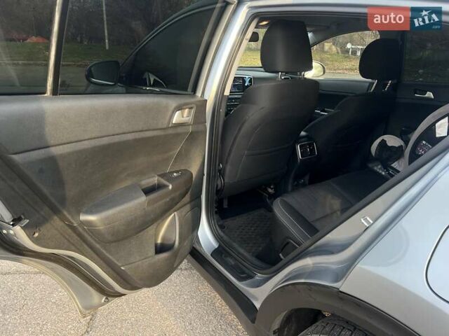 Серый Киа Sportage, объемом двигателя 1.59 л и пробегом 142 тыс. км за 19800 $, фото 12 на Automoto.ua