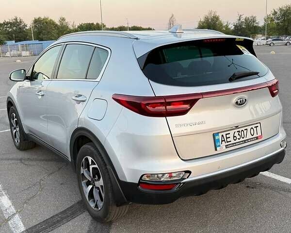 Серый Киа Sportage, объемом двигателя 1.6 л и пробегом 87 тыс. км за 20100 $, фото 3 на Automoto.ua