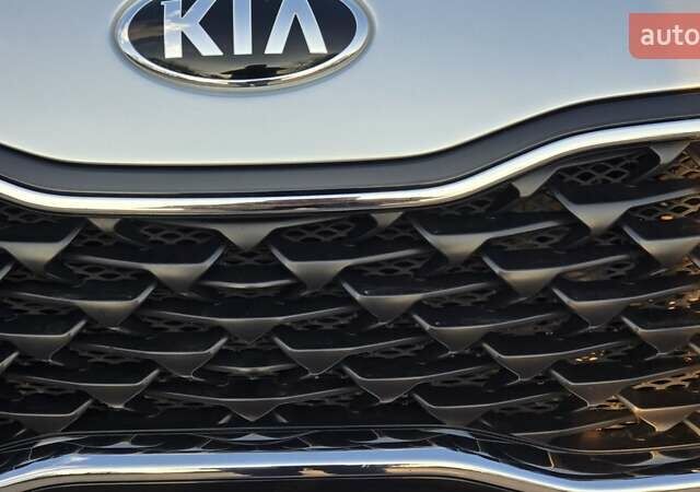 Сірий Кіа Sportage, об'ємом двигуна 1.6 л та пробігом 59 тис. км за 22000 $, фото 3 на Automoto.ua