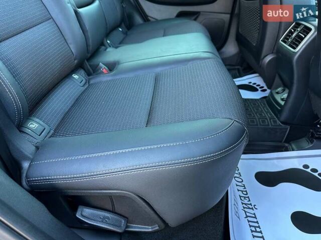 Серый Киа Sportage, объемом двигателя 2 л и пробегом 83 тыс. км за 26200 $, фото 69 на Automoto.ua