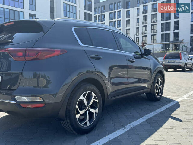 Сірий Кіа Sportage, об'ємом двигуна 1.59 л та пробігом 22 тис. км за 20900 $, фото 2 на Automoto.ua