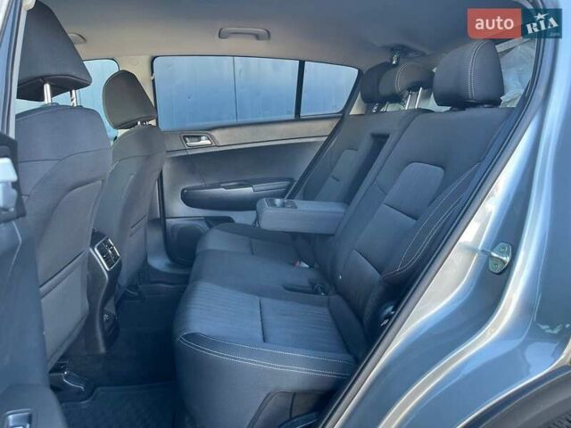 Серый Киа Sportage, объемом двигателя 2.36 л и пробегом 102 тыс. км за 18790 $, фото 9 на Automoto.ua