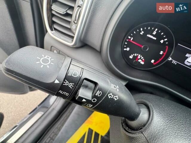 Серый Киа Sportage, объемом двигателя 2 л и пробегом 57 тыс. км за 26500 $, фото 72 на Automoto.ua
