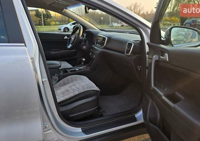 Сірий Кіа Sportage, об'ємом двигуна 1.6 л та пробігом 59 тис. км за 22000 $, фото 14 на Automoto.ua