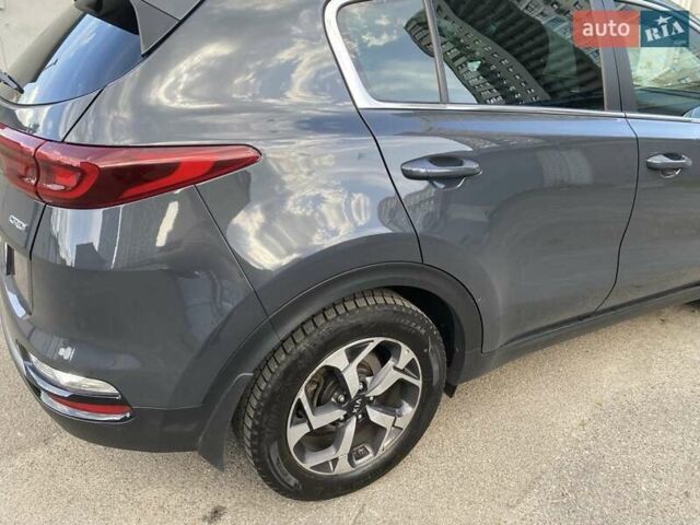 Серый Киа Sportage, объемом двигателя 1.6 л и пробегом 93 тыс. км за 21500 $, фото 4 на Automoto.ua