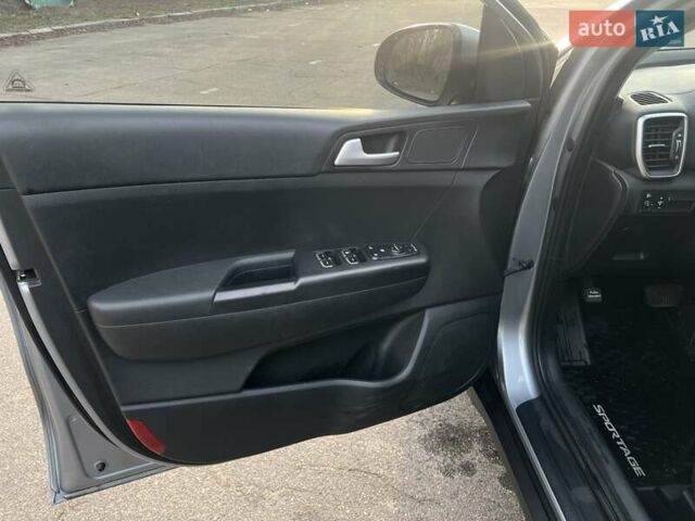 Серый Киа Sportage, объемом двигателя 1.59 л и пробегом 142 тыс. км за 19800 $, фото 20 на Automoto.ua