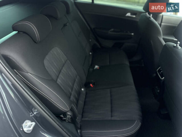 Серый Киа Sportage, объемом двигателя 1.59 л и пробегом 49 тыс. км за 18800 $, фото 27 на Automoto.ua