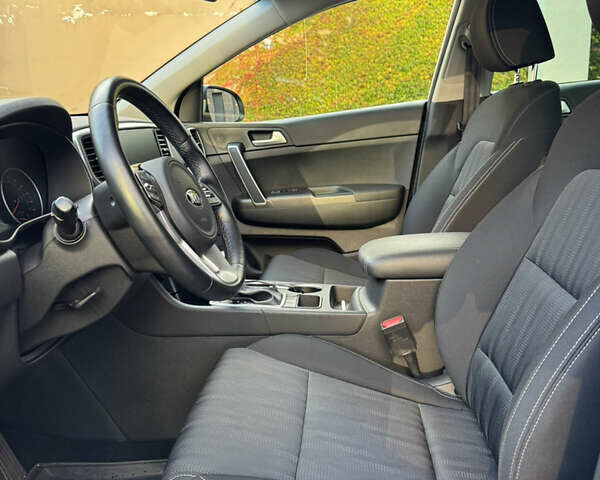Киа Sportage 2020 в Киеве на Automoto.ua Серый Киа Sportage, объемом двигателя 1.59 л и пробегом 61 тыс. км за 19000 $, фото 11 на Automoto.ua