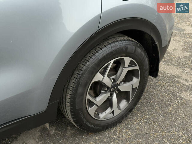Сірий Кіа Sportage, об'ємом двигуна 1.59 л та пробігом 33 тис. км за 19999 $, фото 12 на Automoto.ua