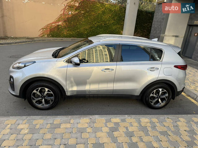 Киа Sportage 2020 в Киеве на Automoto.ua Серый Киа Sportage, объемом двигателя 1.59 л и пробегом 61 тыс. км за 19000 $, фото 7 на Automoto.ua