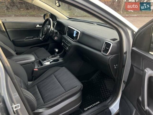 Серый Киа Sportage, объемом двигателя 1.59 л и пробегом 142 тыс. км за 19800 $, фото 13 на Automoto.ua