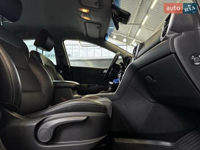 Сірий Кіа Sportage, об'ємом двигуна 2 л та пробігом 77 тис. км за 26500 $, фото 29 на Automoto.ua