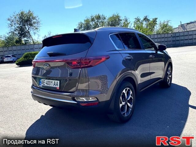 Серый Киа Sportage, объемом двигателя 1.6 л и пробегом 61 тыс. км за 17900 $, фото 2 на Automoto.ua