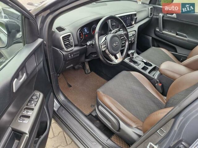 Серый Киа Sportage, объемом двигателя 1.59 л и пробегом 55 тыс. км за 20000 $, фото 16 на Automoto.ua