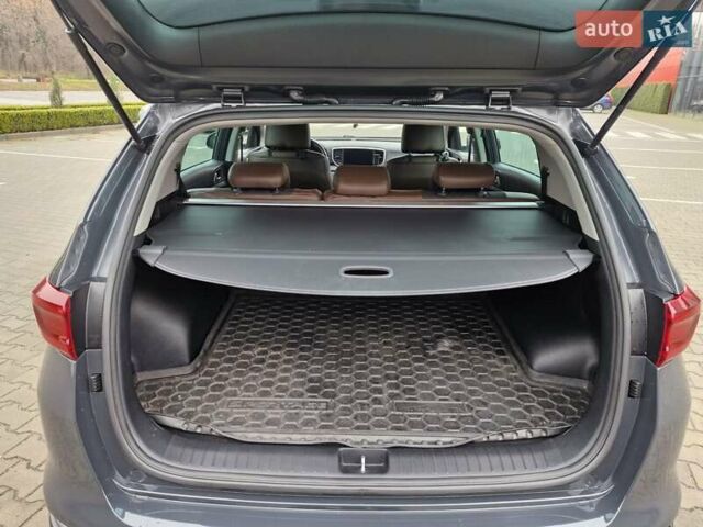 Серый Киа Sportage, объемом двигателя 1.59 л и пробегом 55 тыс. км за 20000 $, фото 22 на Automoto.ua