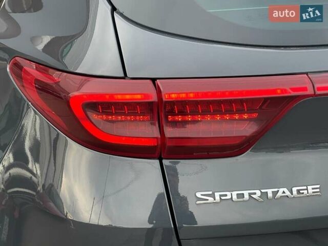 Серый Киа Sportage, объемом двигателя 2 л и пробегом 57 тыс. км за 26500 $, фото 33 на Automoto.ua