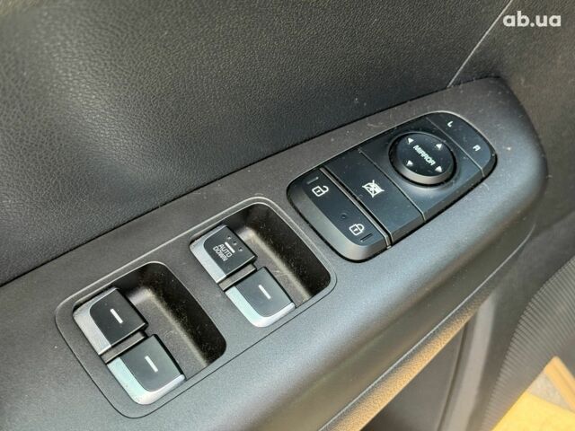 Серый Киа Sportage, объемом двигателя 1.6 л и пробегом 43 тыс. км за 20990 $, фото 16 на Automoto.ua