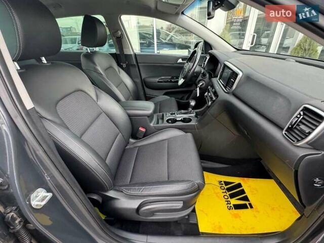 Серый Киа Sportage, объемом двигателя 2 л и пробегом 57 тыс. км за 26500 $, фото 64 на Automoto.ua