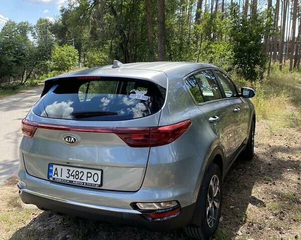 Сірий Кіа Sportage, об'ємом двигуна 1.59 л та пробігом 68 тис. км за 18500 $, фото 9 на Automoto.ua