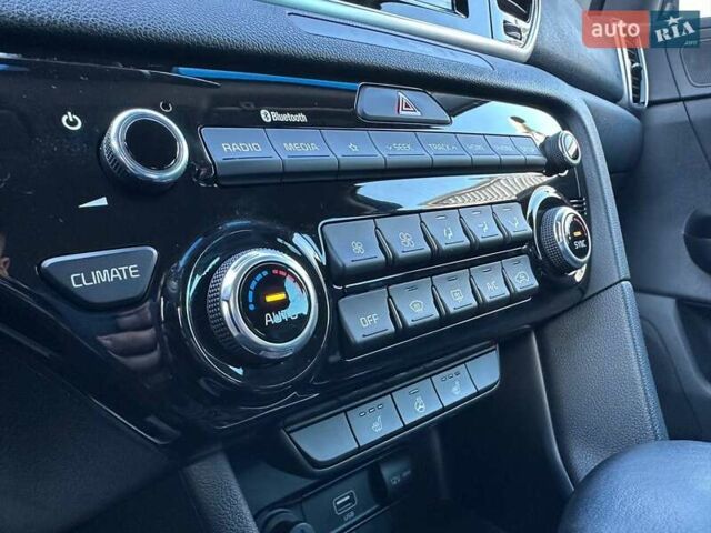 Серый Киа Sportage, объемом двигателя 2 л и пробегом 83 тыс. км за 26200 $, фото 52 на Automoto.ua