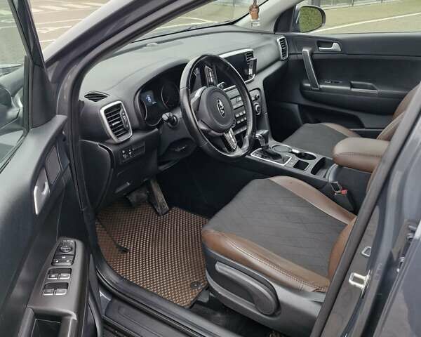 Серый Киа Sportage, объемом двигателя 1.59 л и пробегом 55 тыс. км за 20000 $, фото 13 на Automoto.ua