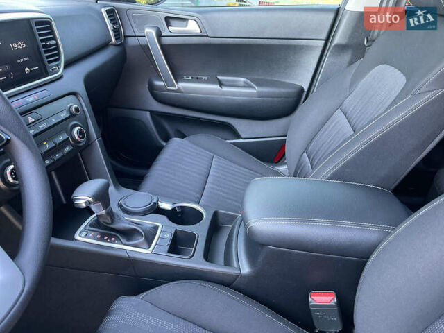 Серый Киа Sportage, объемом двигателя 1.6 л и пробегом 3 тыс. км за 21700 $, фото 26 на Automoto.ua