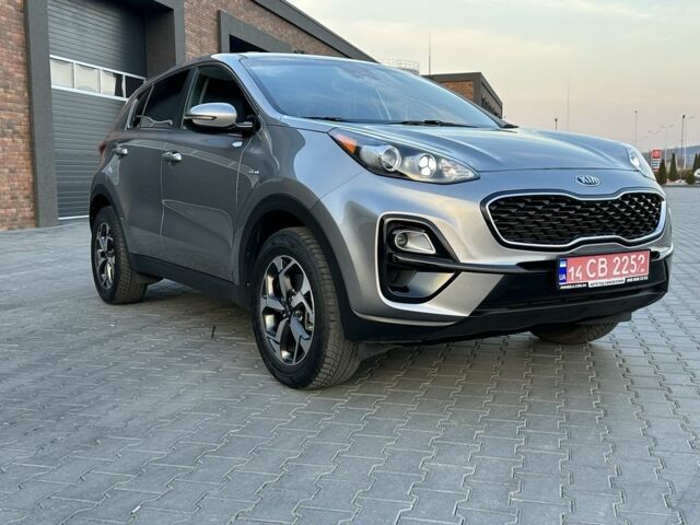 Киа Sportage 2020 в Черновцах на Automoto.ua Серый Киа Sportage, объемом двигателя 2.4 л и пробегом 128 тыс. км за 16800 $, фото 1 на Automoto.ua