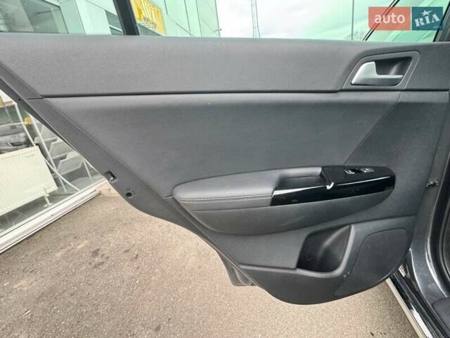 Серый Киа Sportage, объемом двигателя 2 л и пробегом 57 тыс. км за 26500 $, фото 54 на Automoto.ua