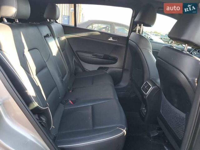 Сірий Кіа Sportage, об'ємом двигуна 2 л та пробігом 61 тис. км за 3000 $, фото 10 на Automoto.ua