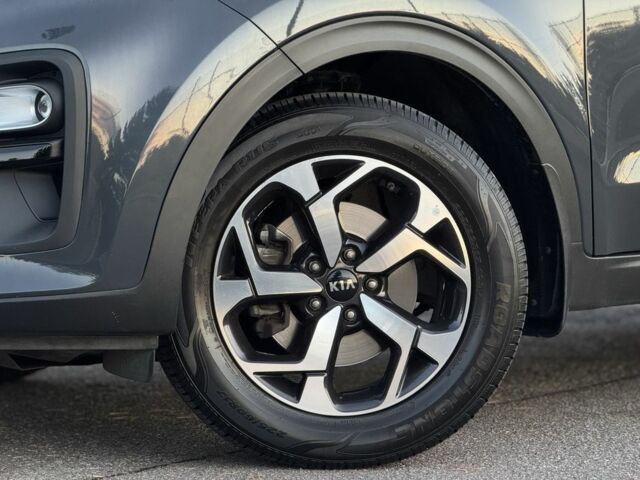 Сірий Кіа Sportage, об'ємом двигуна 1.6 л та пробігом 13 тис. км за 20900 $, фото 12 на Automoto.ua
